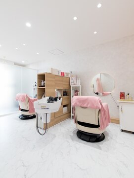 メグミ(MEGUMI) 店内ご紹介　髪質改善　白髪　エステ