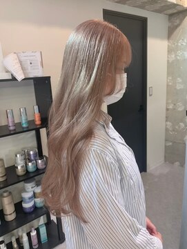 ペレ 渋谷(PELE) イメチェン/ホワイトブロンド/外ハネボブ/美髪/渋谷