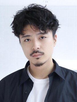 ケアリー 練馬(Carelly) ツイストパーマ七三オールバックマッシュウルフスリークショート