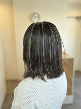 リングバイモアムー(Ring by Moremuu) ハイライトカラー　ケアブリーチ