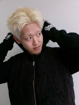 ナンバー ブラオ 名古屋栄(N° blao) ケアブリーチ ハイトーン 似合わせカラー 栄