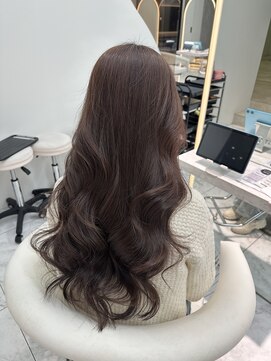 ロンドルピナス 小倉(Lond Lupinus) ミディアムレイヤーカット/似合わせカット/大人ガーリー/20代
