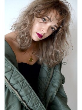 ミラバイグリーン(Mira by green) ｍｉｒａ　『プラチナアッシュ』　ｍｉｌｋｔｅａ♪＃20