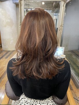 アリスバイアフロート 自由が丘(ALICe by AFLOAT) ロングレイヤースタイル(マッシュくびれヘアメルティカラー