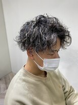 エル(EL by green)&nbsp;《tomi》刈り上げマッシュ×ハイライトデザイン