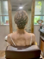 ベルトオブヴィーナス(Belt of venus)&nbsp;ルーズシニヨンアレンジ