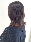 やわらかピンクで揺れるボブ