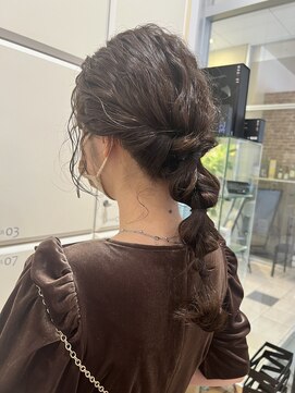 コワファースト  させぼ五番街店(COIFF1RST) 編み下ろしアレンジ★★