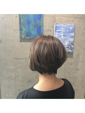 リュネッツ(lunettes) 【白髪の多い方にオススメ】ハイライトベージュショート