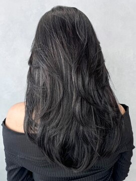 アイティーバイアルバム 藤沢店(IT by ALBUM) くびレイヤー美髪アッシュブラックニュアンスカラー_ba498681