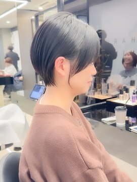 ハルキミナト ジャパン トウキョウ(HARUKI MINATO japan TOKYO) 20代30代40代50代/丸みショート/クビレ/前髪あり/表参道