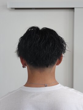 アストロ(ASTRO) 一宮メンズ濡れ感ツイスパマッシュセンターパートパーマ