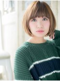 ハイトーンカラー小顔前下がりショートボブa小山10代20代30代