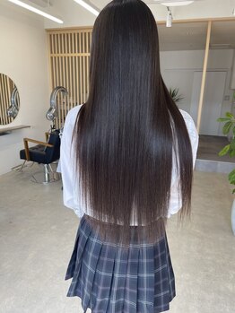 ドライのみできまる【弱酸性ストレートパーマ】で髪のお悩みを解消！艶やかで自然なストレートヘアに♪