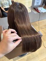 ロッカ(ROCCA)&nbsp;酸性ストレートで叶える自然な艶髪