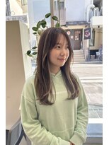 トレ(tre.)&nbsp;ハイライトが映えるレイヤーロング