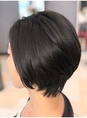 黒髪ショートボブ