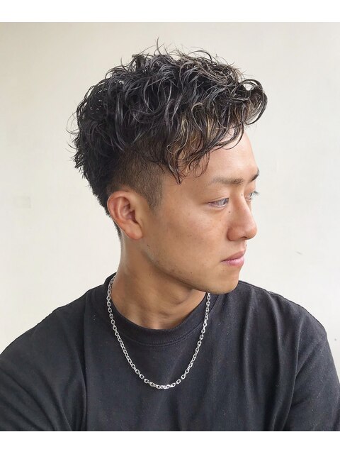 横浜メンズスパイラルパーマツーブロックショートレイヤー　短髪