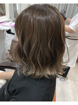 ジーナ 新宿(Zina) グラデーションカラー【ジーナ新宿 岩本多矢】