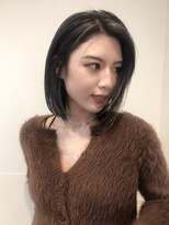 耳かけショートカットショートボブ切りっぱなしボブ黒髪アッシュ