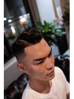 エーピーティートアウエスト(APT. TOR WEST)&nbsp;Hard parted Skin fade