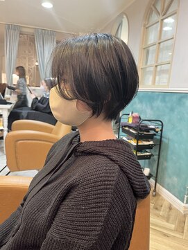 ロンド 銀座(Lond) 【春日美月】黒髪でもふわっと丸みショート