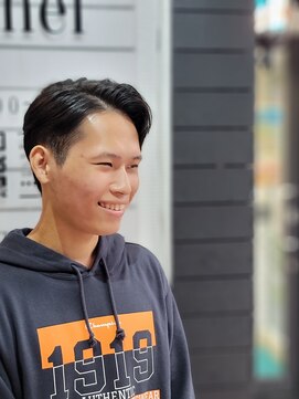 ヤマグチ トゥシェル ヘアー&メイク ヘアーアンドメイク メンズ 簡単スタイリング 爽やか 2ブロック ショート スタイル