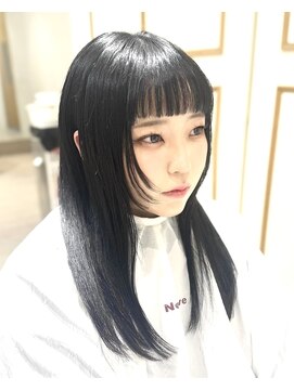アルクバイネオリーブ 荻窪店(arc by neolive) 韓国風レイヤーハッシュカット/ブルーブラック