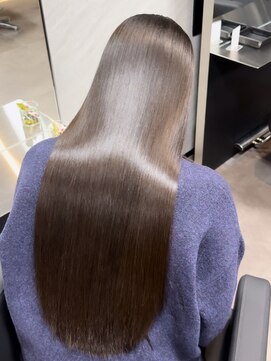 ユーザ(YUZA) 美髪縮毛矯正×最高峰髪質改善トリートメント×地毛風カラー