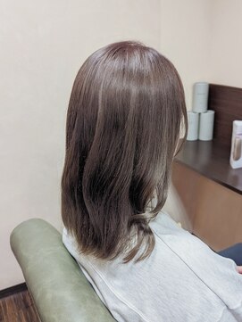 レアナ バイ ニーナ(Leana by NINA) グレージュカラー