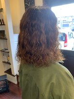 アンプリフィア(amplifier)&nbsp;もじゃもじゃプードルパーマ×伸ばしかけロブ