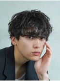 ウルフ黒髪マッシュ原宿波巻きスパイラルパーマメンズカットヘア