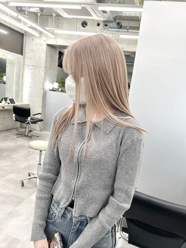 ローレン(Lolen.) ホワイトグレージュ/似合わせ顔周りカット