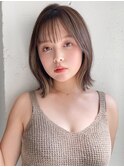 美髪ミニウルフホワイトグレージュイヤリングカラー外ハネボブa