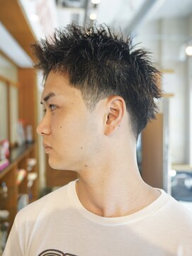 メリケンバーバーショップ コウベ(MERICAN BARBERSHOP KOBE) スパイキーテーパーショート