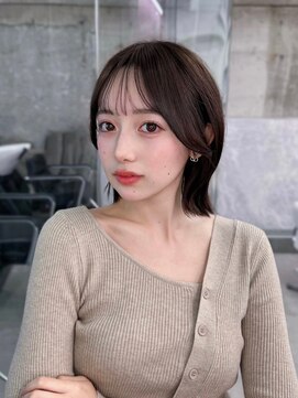 フィヴェント(Fivent) 黒髪韓国小顔レイヤーイメチェン暗めオリーブグレークラゲヘアー