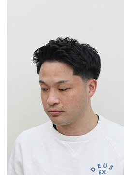 ダリーサード(DALIE third) メンズアイロンパーマテーパーフェード