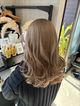 トリコ(ToricO) ミルクティーグレージュ　ダブルカラー　くすみベージュ