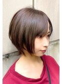 大人可愛い20代30代40代 前下がりショートボブ丸みショート