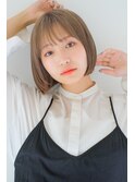 透明感ハイトーンミルクティーベージュぱっつんボブ/10代20代