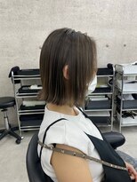 イキ 表参道(iki omotesando)&nbsp;モード/無造作ウェーブ/大人ガーリー[表参道駅]