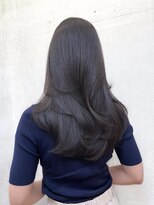 サイン 渋谷(SIGN)&nbsp;ふんわりミディアムシースルーバングアッシュカラー大人ボブ