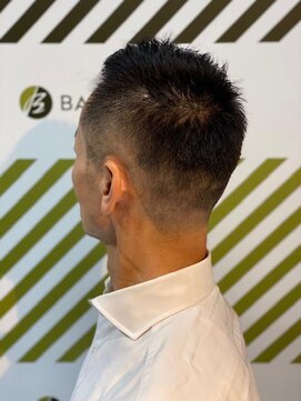 バーバーバー 四谷(BARBER-BAR) ワンセクションアップバンクショート