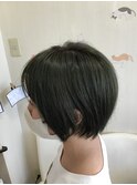 オリーブ系カラーで優しく涼しげな印象に♪