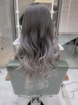 デイズ(days) 大人可愛いアッシュグレージュカラーグラデーションカラー