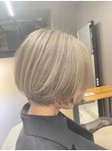 ナチュラルショートボブ
