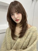 ユーフォリア 銀座本店(Euphoria)&nbsp;レイヤーカット オリーブグレージュ 顔周りカット 小顔 韓国ヘア