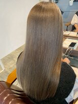 クレヨン ケース(Crayon case)&nbsp;20代30代◎大人可愛い小顔ストレートナチュラルアッシュベージュ