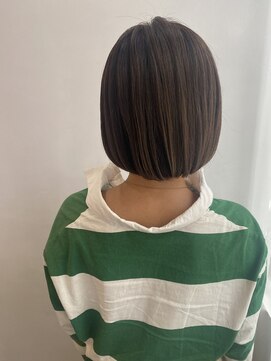 ツイギー 千舟店(TWiGGY) オリーブカラー＋切りっぱなしボブ