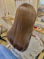 コージー リゾート バイ アンツ 茅ヶ崎駅前店(cozy resort by ANT'S)&nbsp;ホワイトグレージュ/デジタルパーマ/フェザーパーマ/茅ケ崎